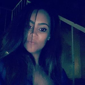 Meet your Posher, Simone